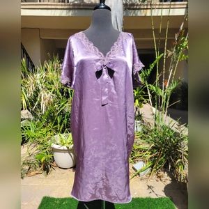 VINTAGE PURPLE VICTORIAS SECRET NIGHT GOWN